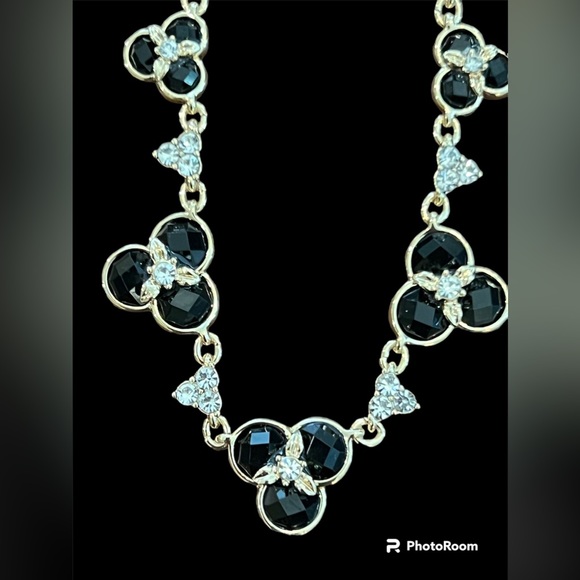 Anne Klein Women's Flower Collar Crystal Necklace Gold Tone Prom Mother of Bride - Picture 2 of 4